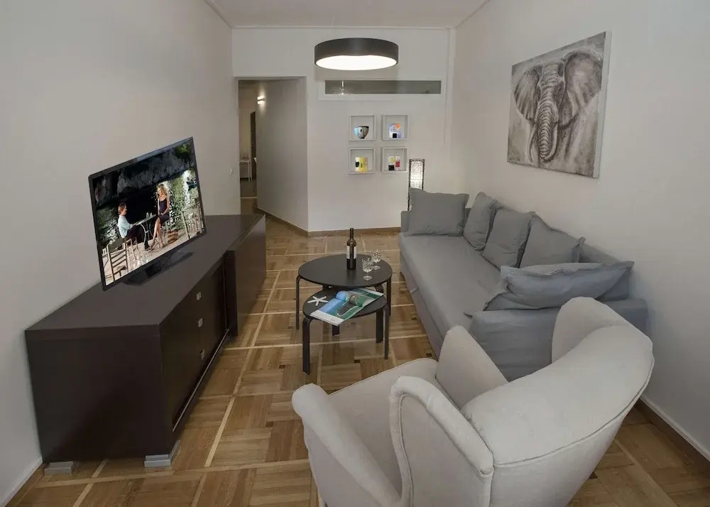 Modern Apartment close to Acropolis Museum by GHH