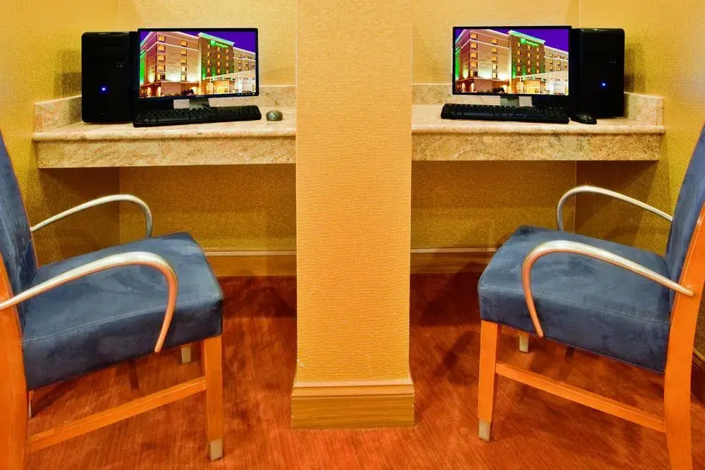 Holiday Inn Richmond-airport