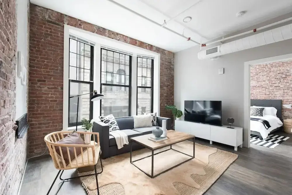 Sunny Downtown Crossing Suites by Sonder