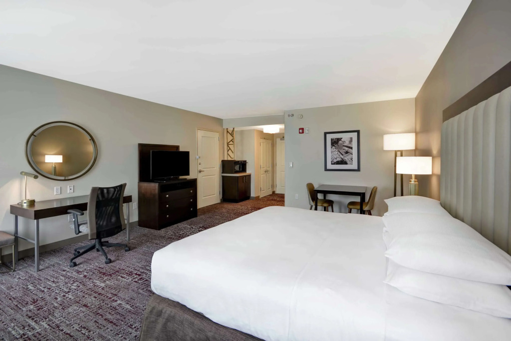 DoubleTree by Hilton Chicago Midway Airport, IL