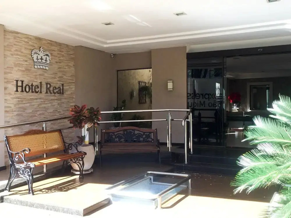 Hotel Real