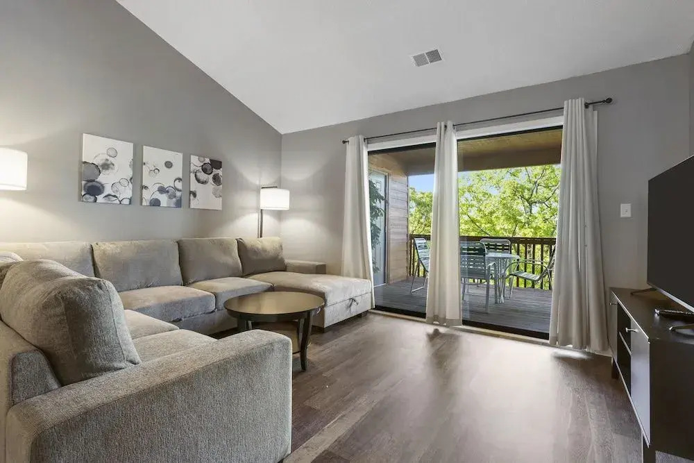 Pool View Oasis - Community Amenities
