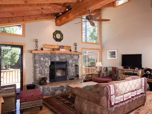 Myers Luxury Dog Friendly Home By Redawning