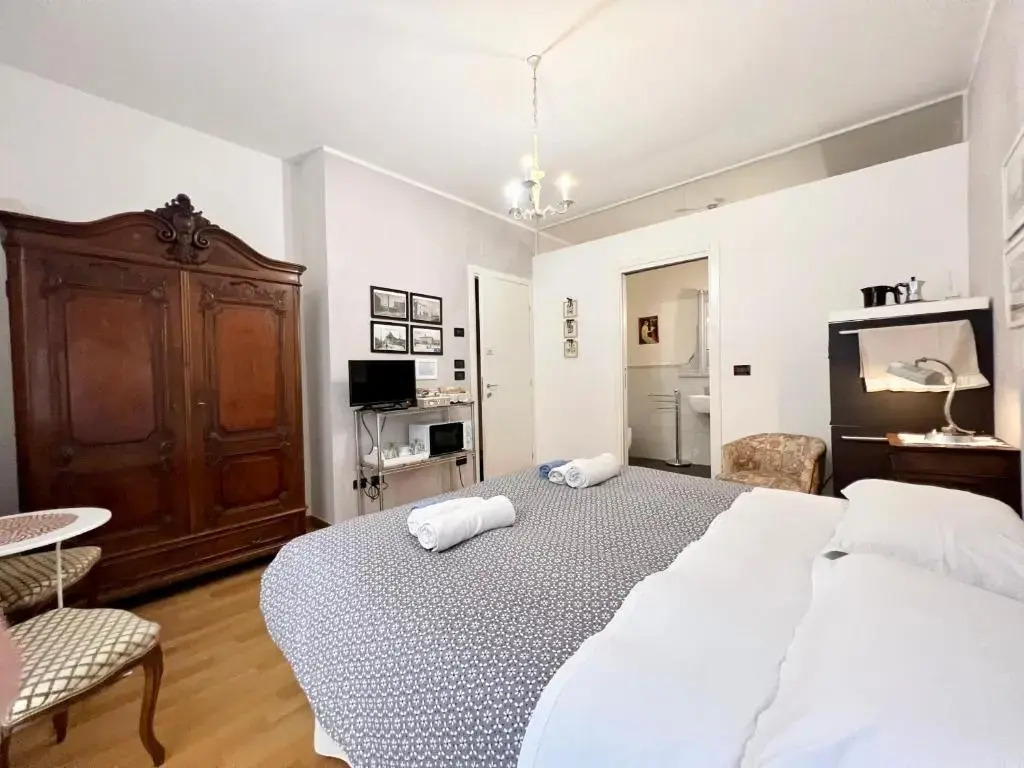 Giulia apartment and room