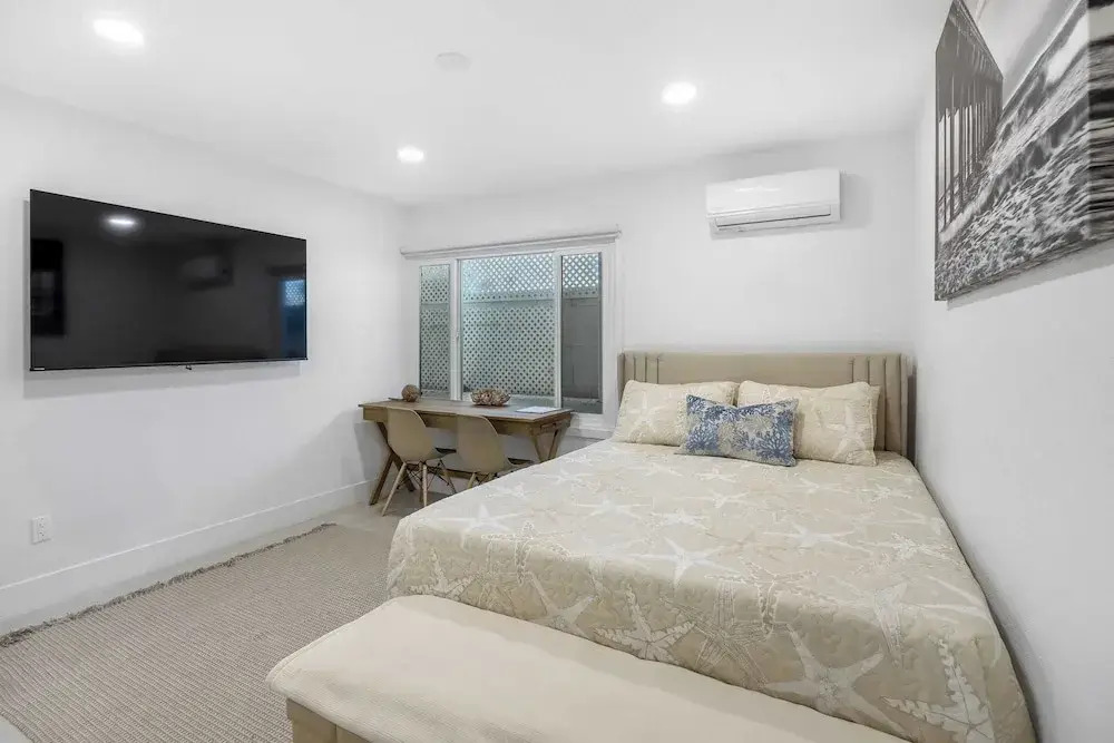 Steps to the Beach, 2 Units w/ Patio, Fire Pit Pacific Coast Highway Buyout
