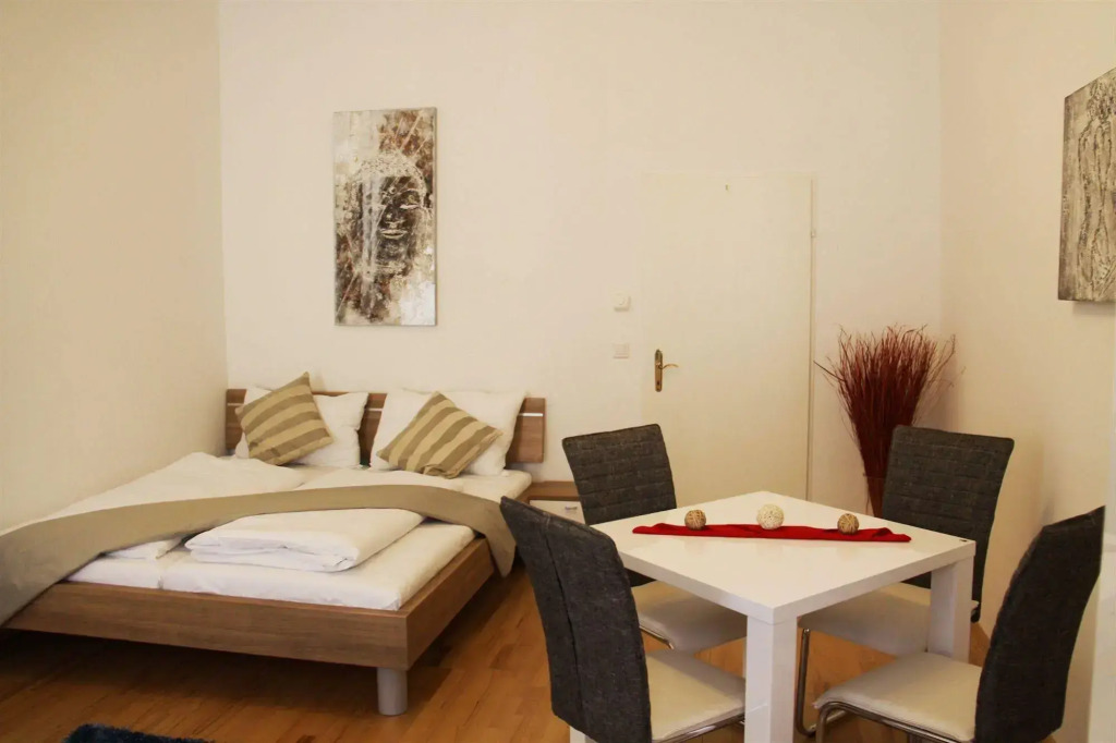 CheckVienna – Apartment Khunngasse