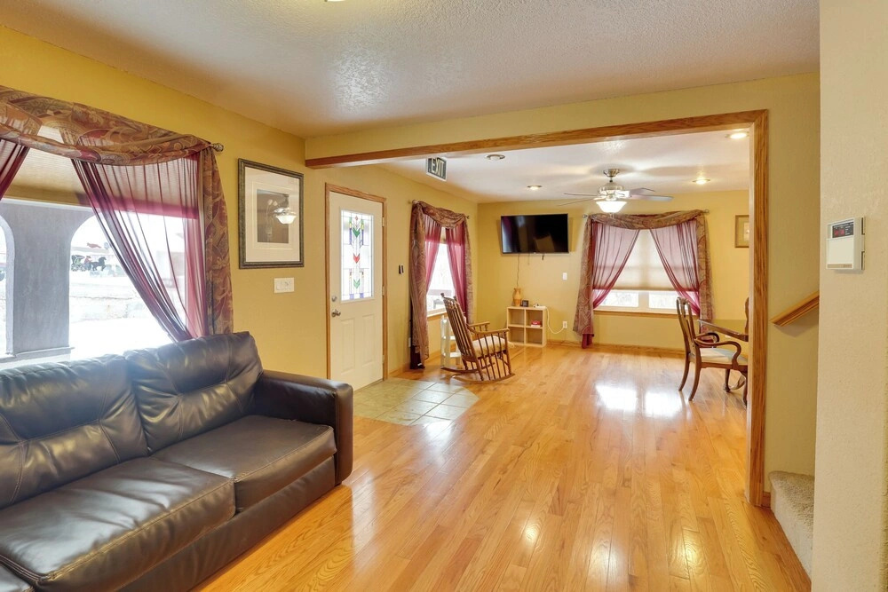 Near Ski Slopes & ATV Trails: Large Lead Getaway