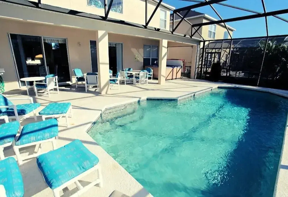 Ref 40 Fabulous 6 Bed Villa With own Poolhot tub