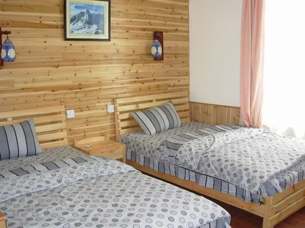 Yunshang Xianfu · PRIVÉ BRUME Private Hot Spring Resort Homestay (Dali Ancient Town Branch)