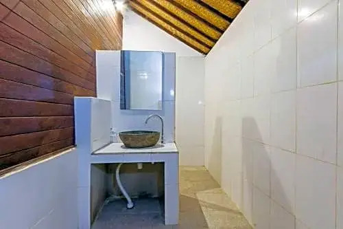 Pula Huts Lembongan RedPartner