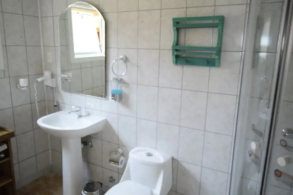 Hostal Akainik
