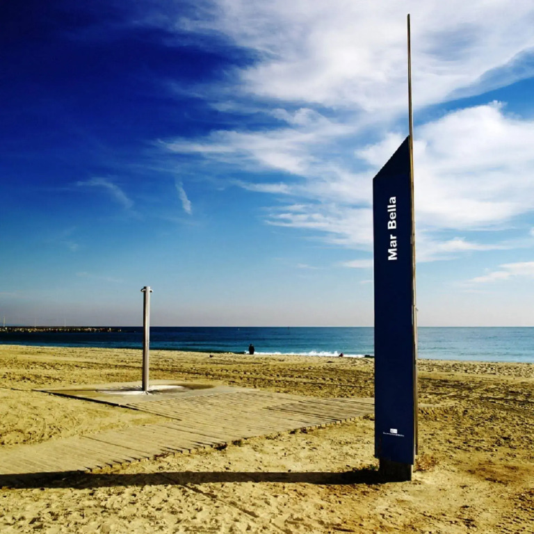 Latroupe Poblenou Beach