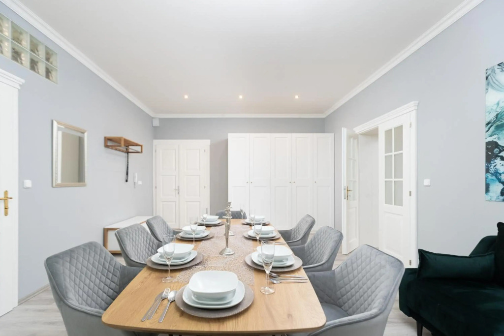 Luxury Central 150m2 Apartment on Wencelas Square with Private Garage