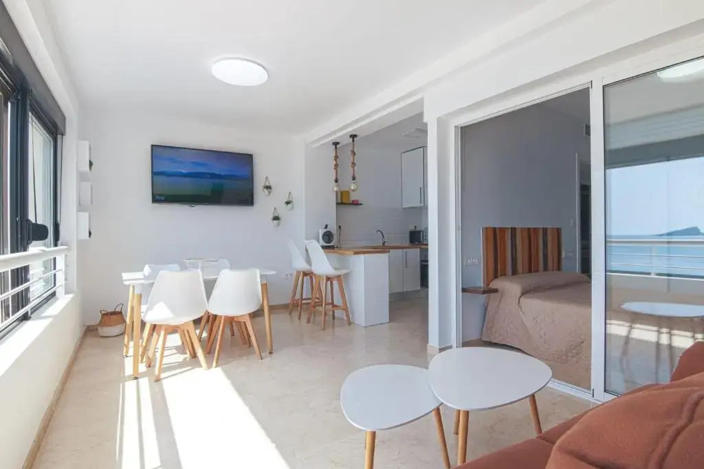 Luminoso Apartamento en Primera Línea de Playa