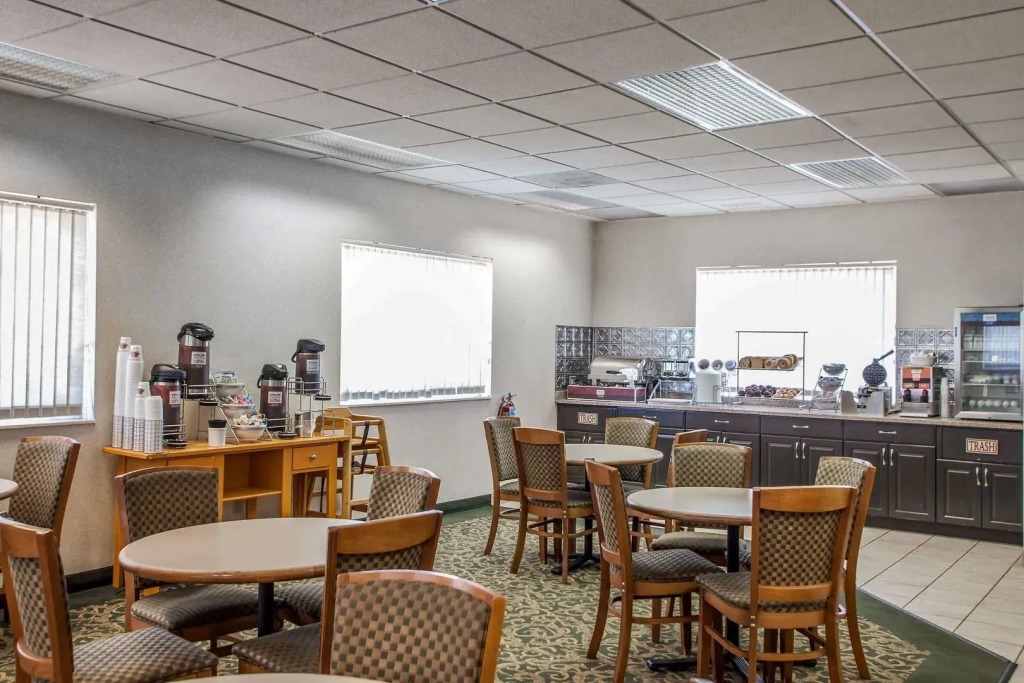 Comfort Suites Peoria I-74