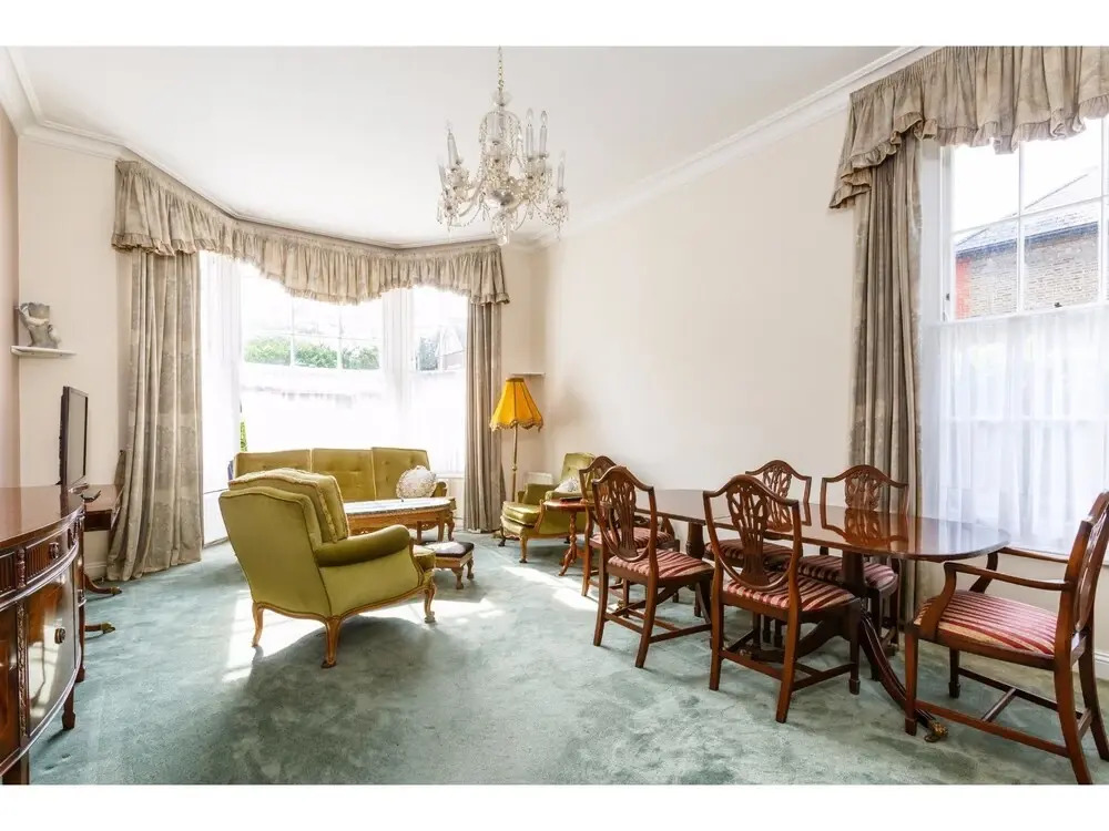 Bright, Spacious West Hampstead Flat for 4