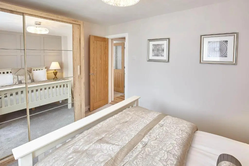 Host Stay Sandling Court