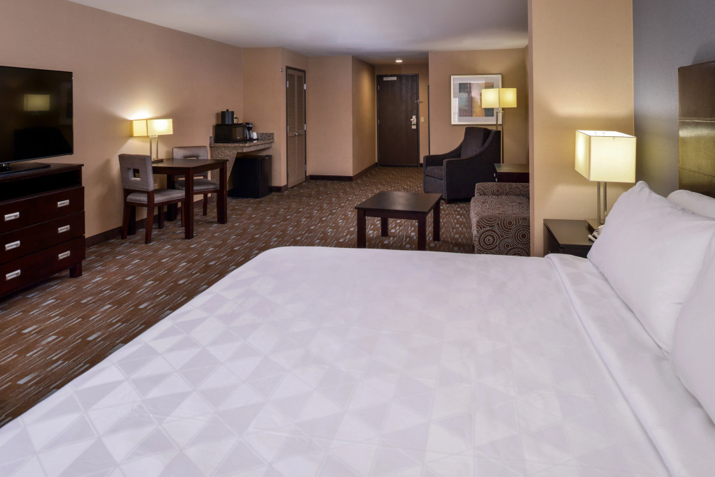 Holiday Inn Ontario Airport - California by IHG