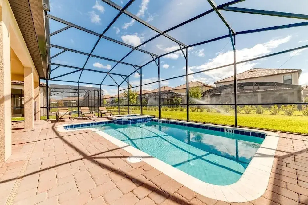 Serenade Champions Gate 8 Bedroom Home with Private Pool