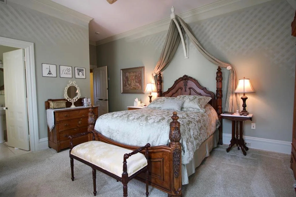 The Londonderry Inn