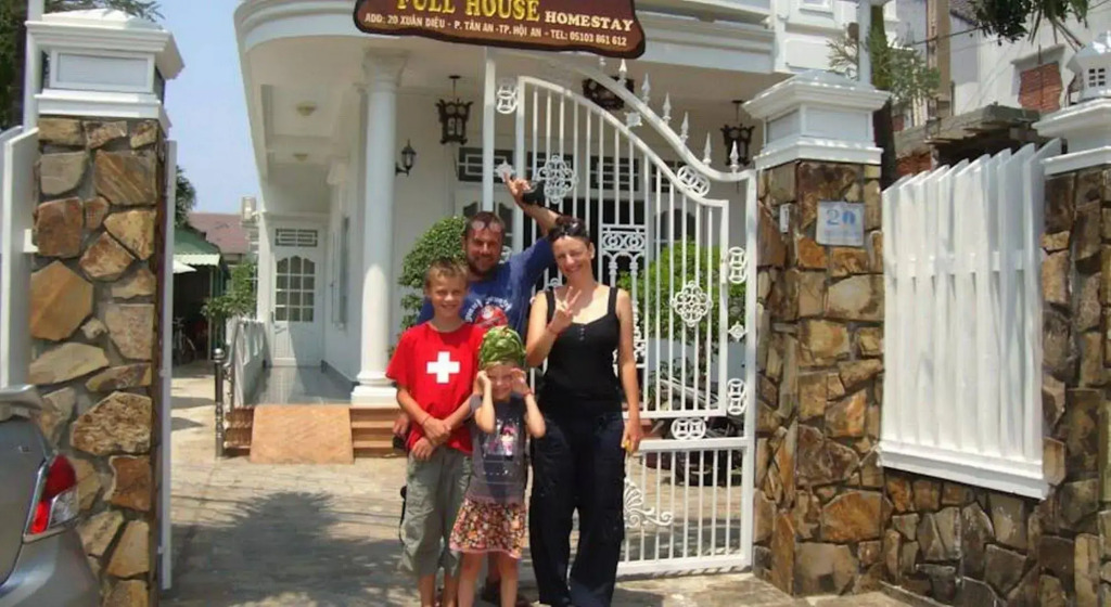 Full House Homestay
