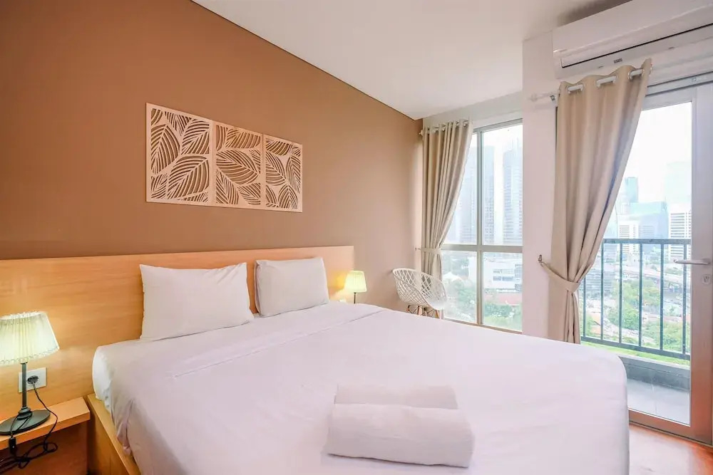 Nice and Elegant Studio at Ciputra World 2 Apartment