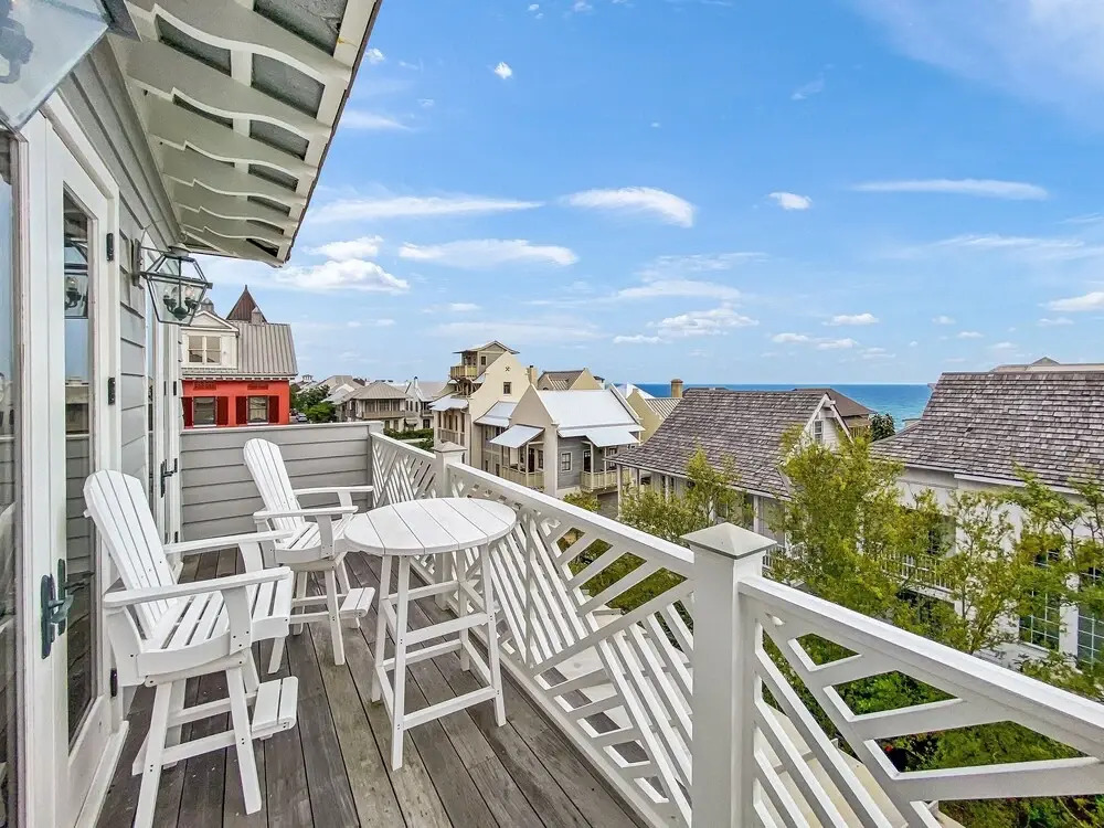 The At Rosemary 4 Bedroom Home by Redawning