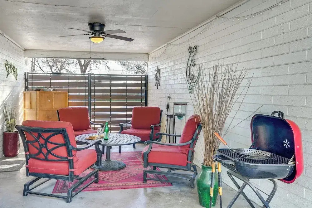 Pet-friendly Phoenix Home: Breezeway & Fenced Yard