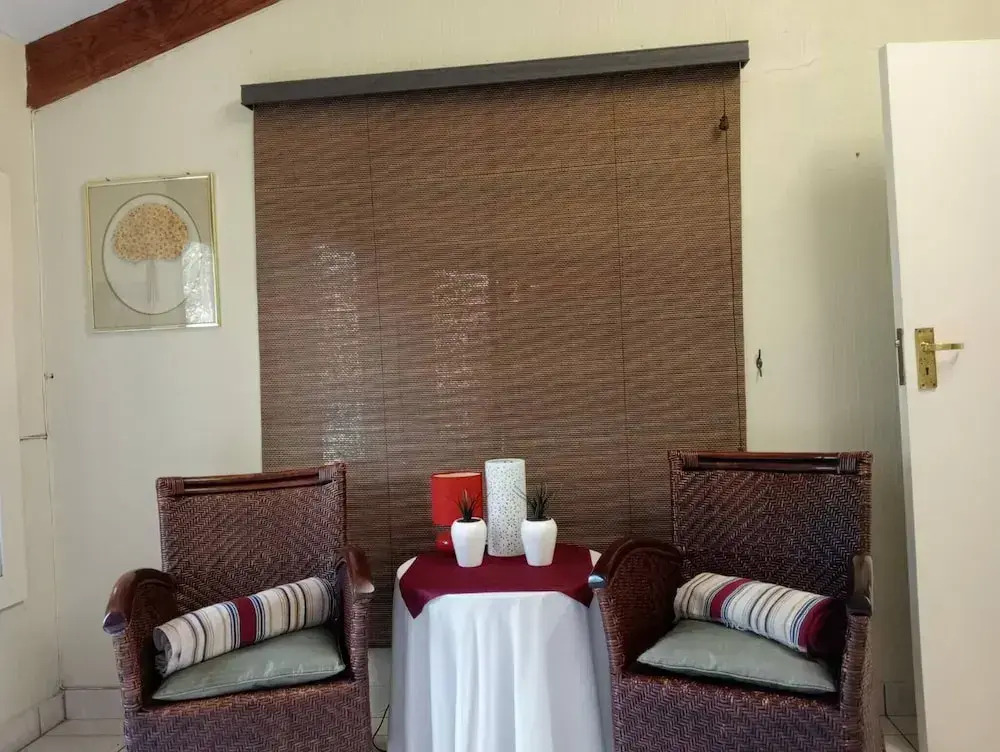 Tranquil Beach House in Southbroom Are, Marina Beach, With Stunning Lagoon Views