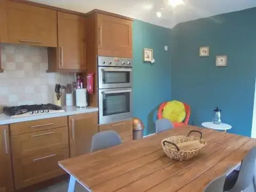 11B Beachside