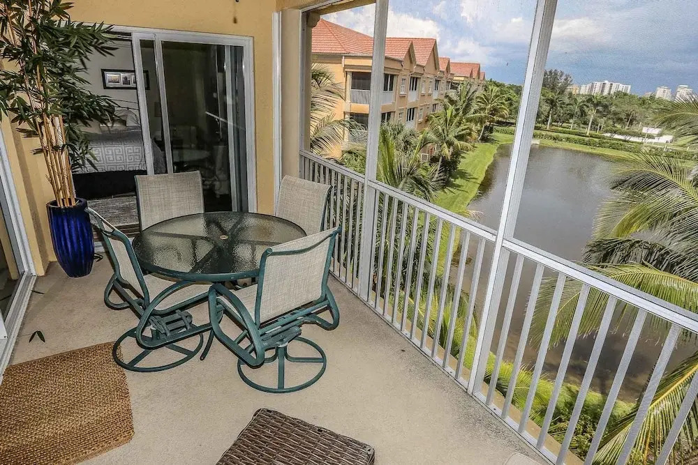 Bella Lago 343