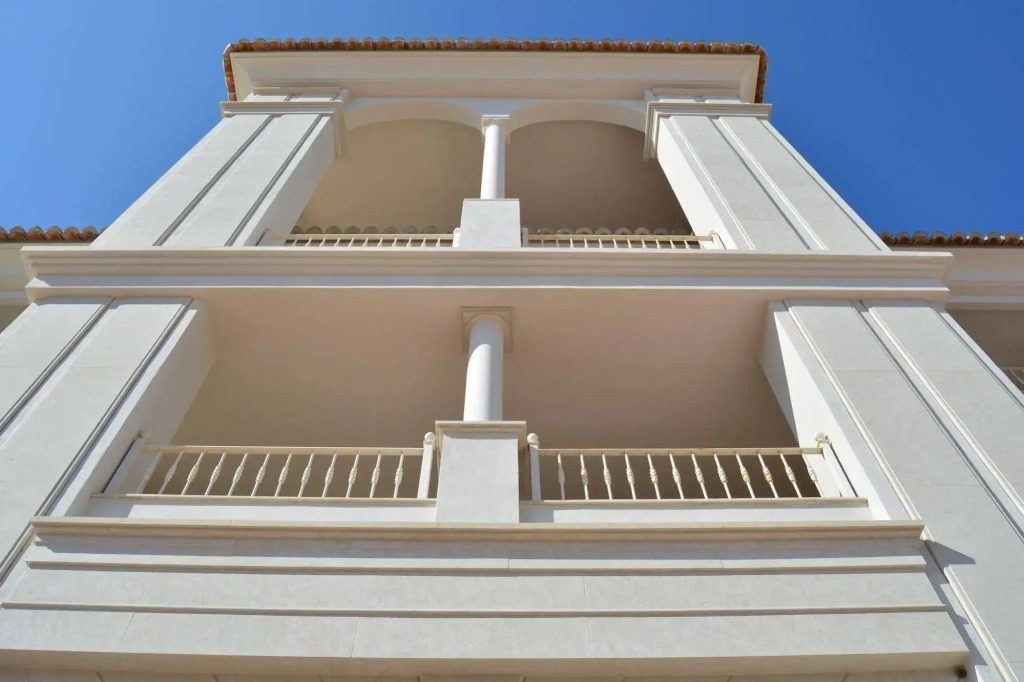 Mena Plaza