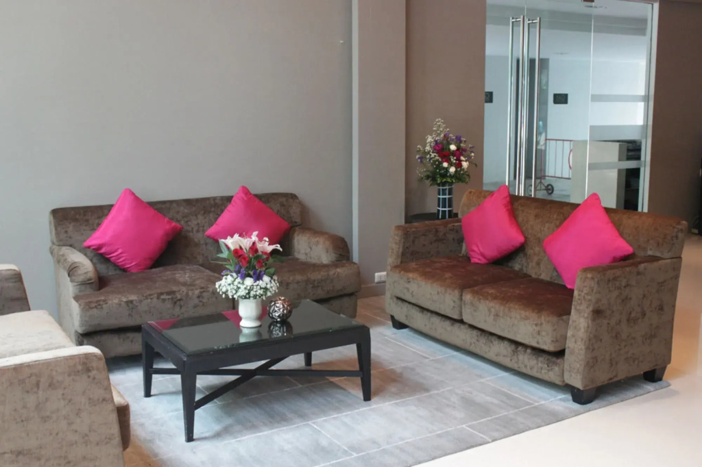 GM Complex Apartment