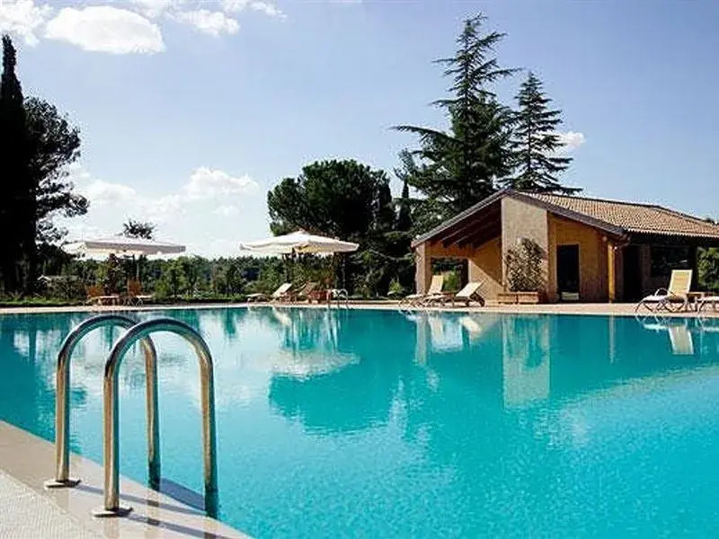 Apulia Hotels Castel del Monte
