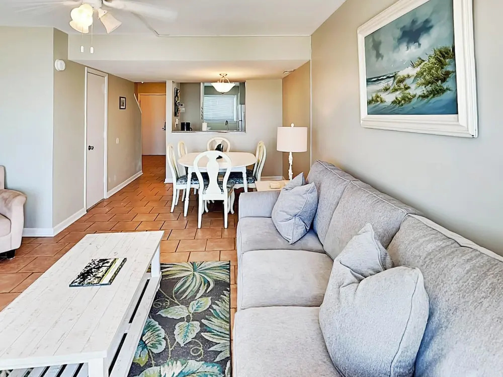 Tybee Lights 112B by Tybee Vacation Rentals