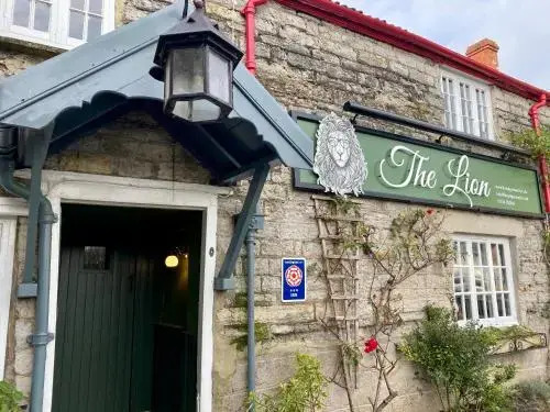 The Red Lion