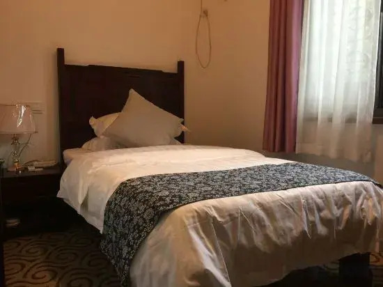 Jinglan wuzhenyuan Xiaoxiao courtyard B & B