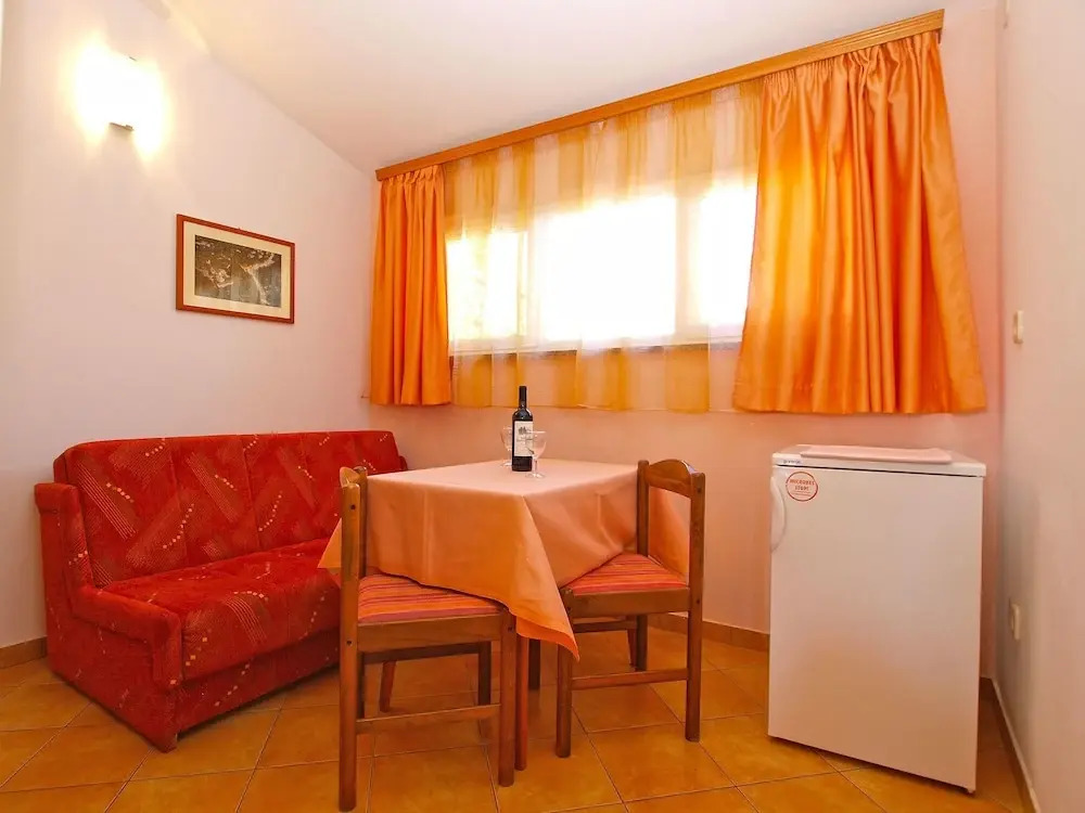 Apartment 1305