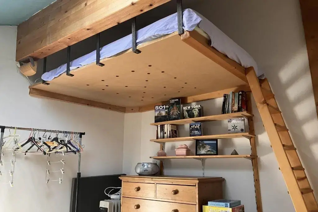 Superb 90m With Wifi Located In Avignon!