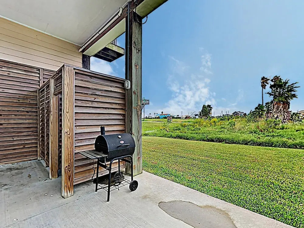 New Listing! Choice Family Getaway: Stroll To Sand 2 Bedroom Home