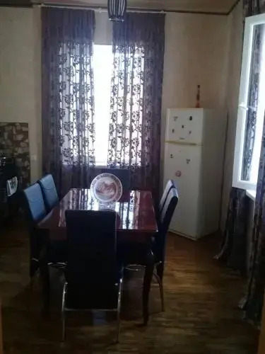 Lizi House