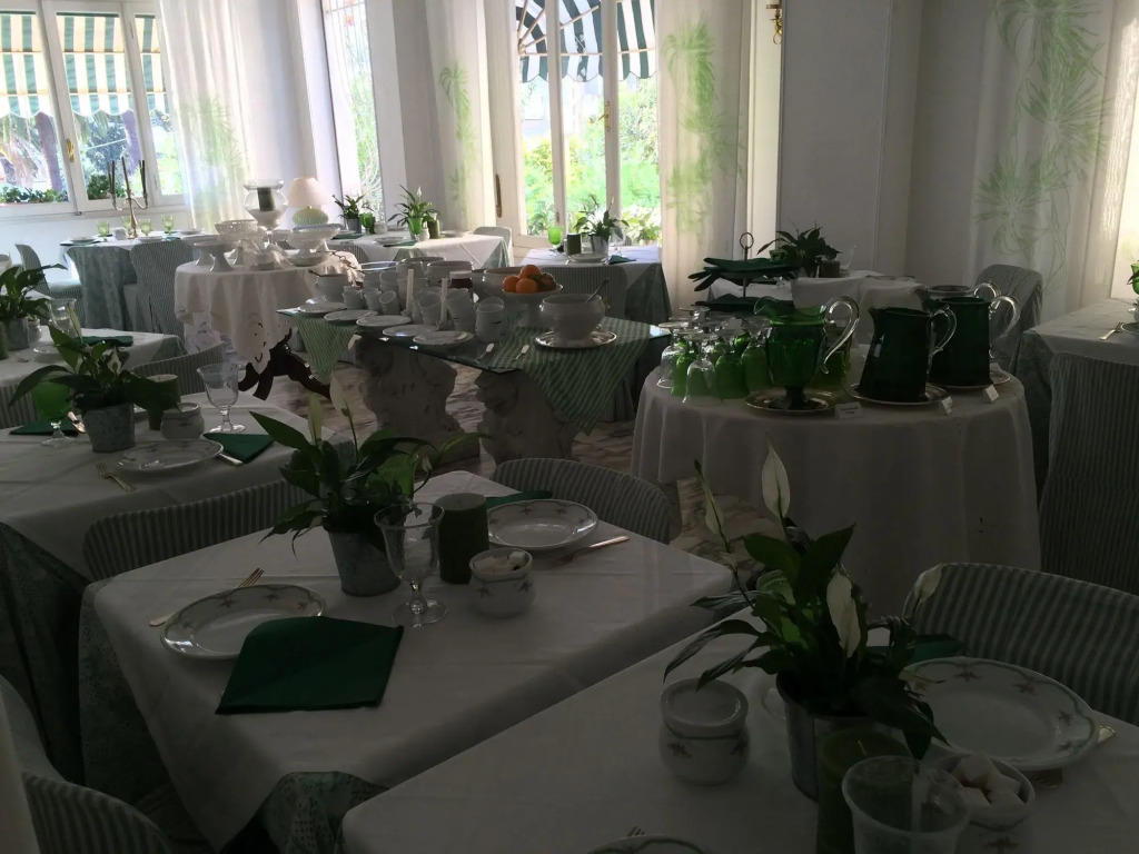 Eveline Portosole Hotel
