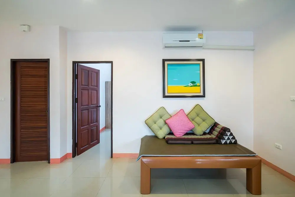 Chalong 99 Residence Villa