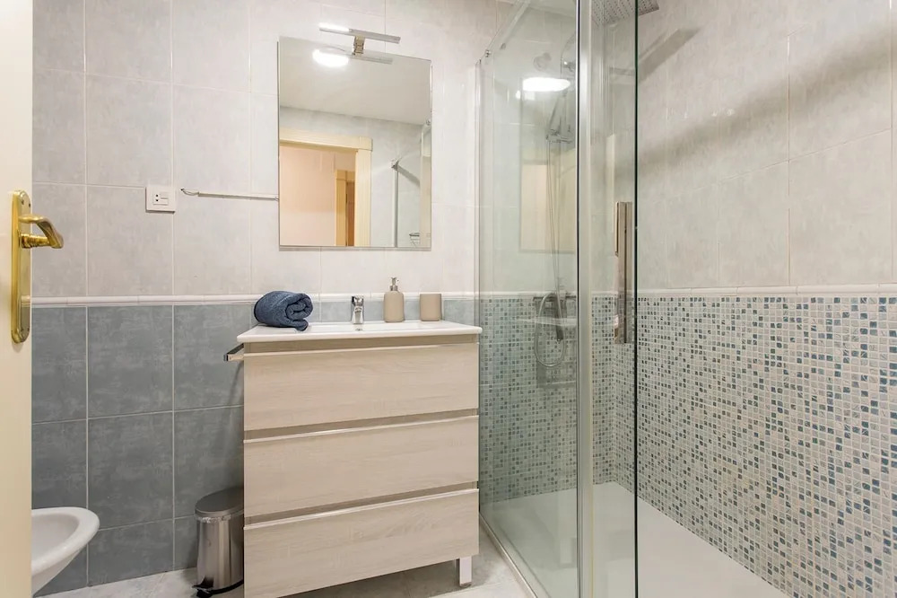 Comfort and Beauty With Parking Space Included