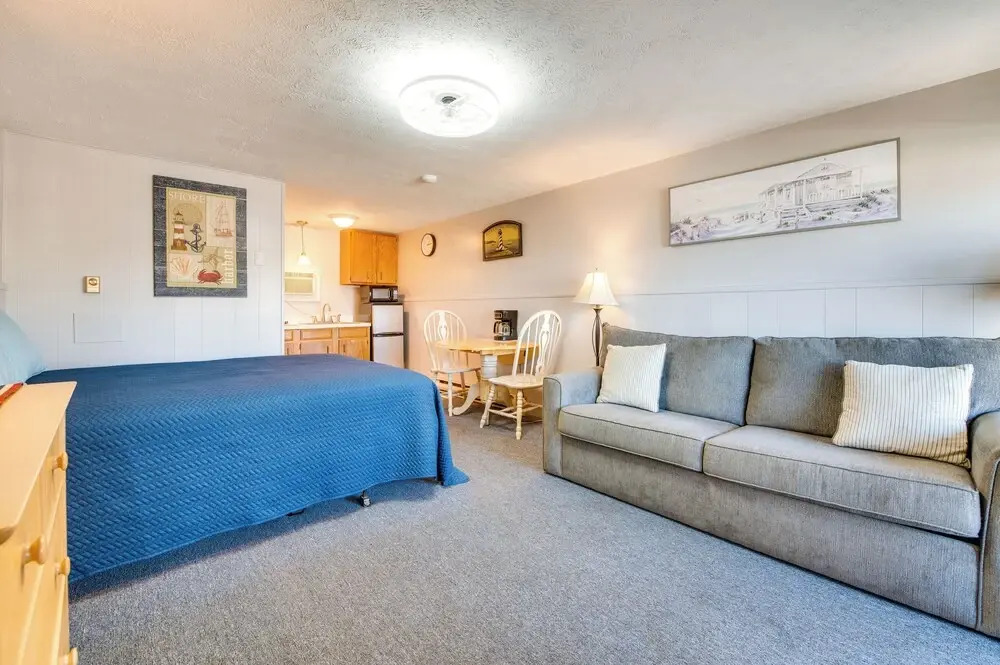 'beachfront 13' Condo on Old Orchard Beach