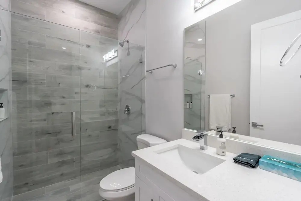 Seas - Naples - 795 108th Ave N