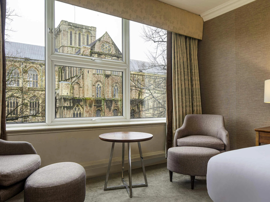 Winchester Wessex Hotel by Sunday