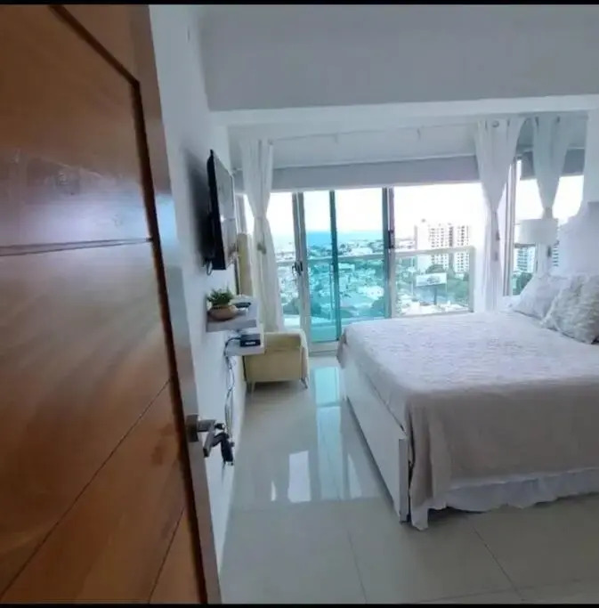 Ocean View Luxurious Condo, Pool,Gym,Sauna,Theater