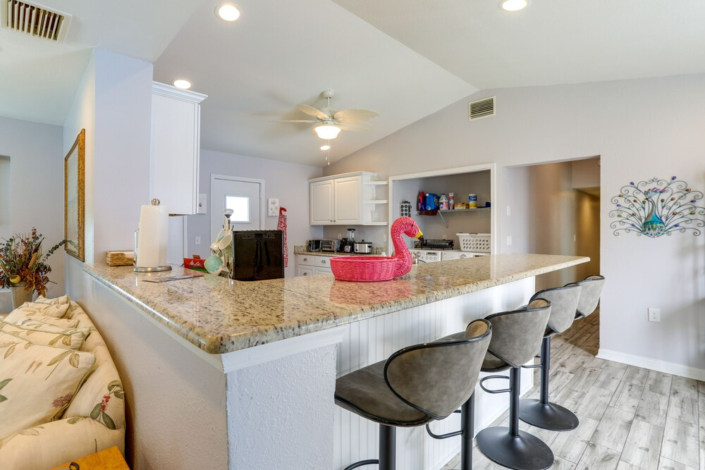 Florida Vacation Rental w/ Patio & Outdoor Kitchen