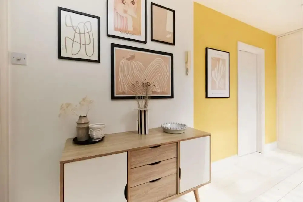 The Hampstead Wonder Spacious 4bdr House With Balcony